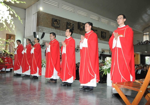 Bài giảng Lễ tạ ơn các Tân Linh Mục Dòng Thánh Thể tại GX. Phong Lâm, GP. Bùi Chu